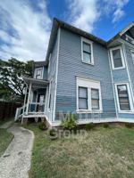 featured image of 410 E 16th St #2