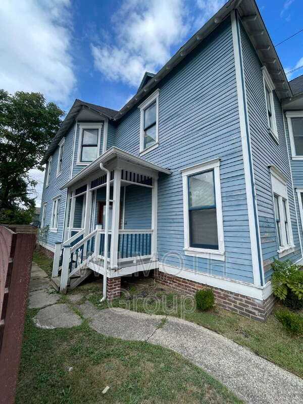 410 E 16th St #2 - Photo 2 of 16