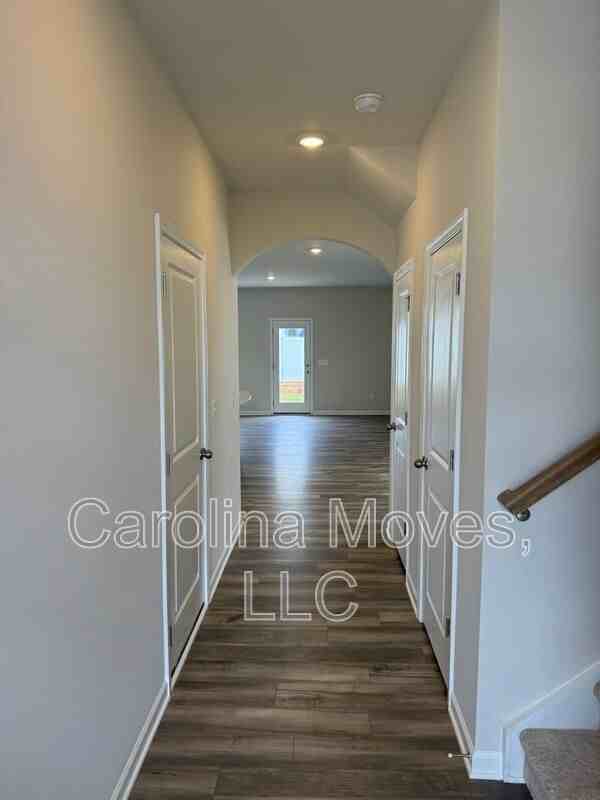 1664 Wren Creek Rd - Photo 3 of 20