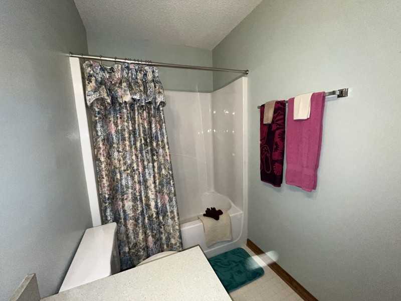 49 Bay Springs Court - Photo 6 of 16