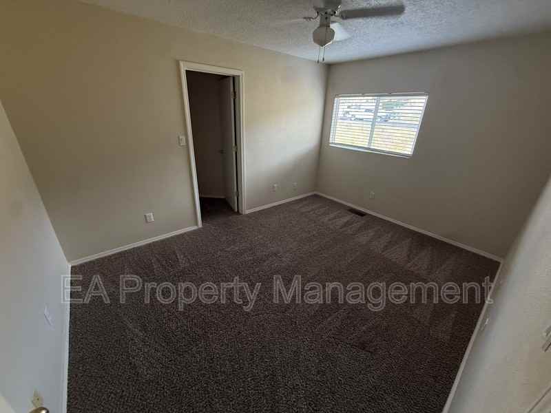 12516 Snowmass Way Northeast - Photo 4 of 13