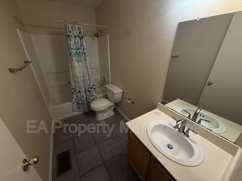 12516 Snowmass Way Northeast - Photo 6 of 13