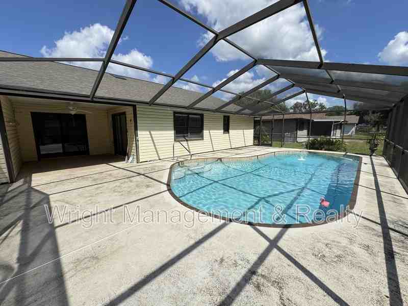 7908 Knight Dr - Photo 3 of 28