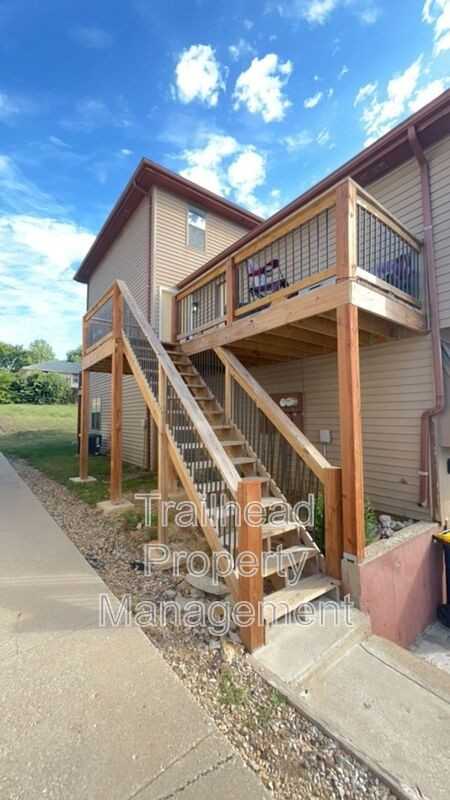 8704 Nw 82nd Ter #C - Photo 2 of 15