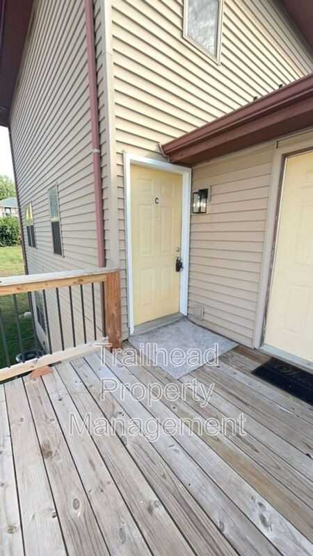 8704 Nw 82nd Ter #C - Photo 3 of 15