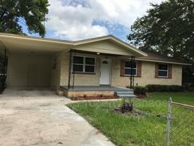 8215 Circle St S - Photo 1 of 1