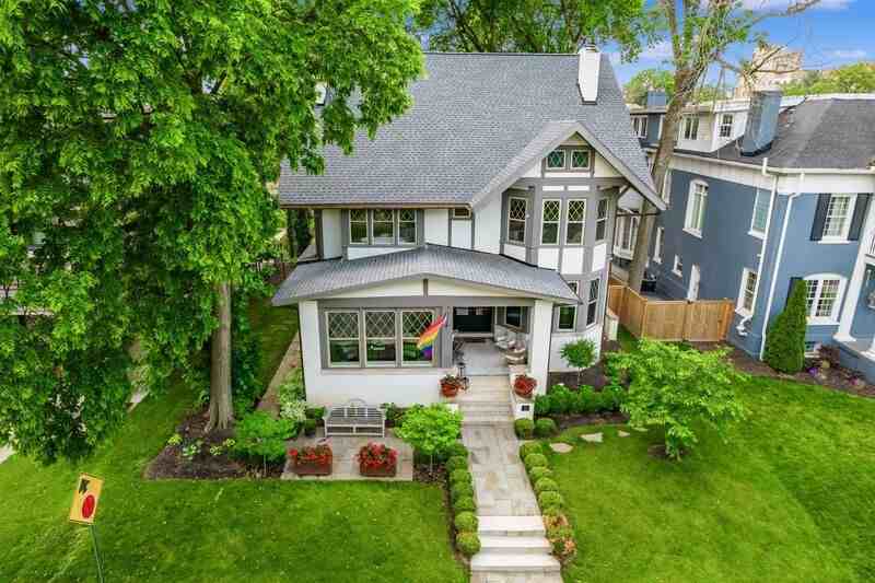 109 Franklin Park W - Photo 2 of 50