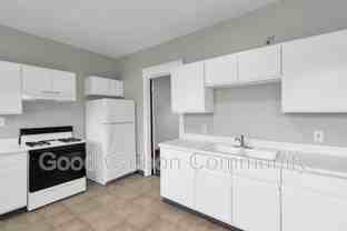 799 Niagara St #4 - Photo 1 of 1