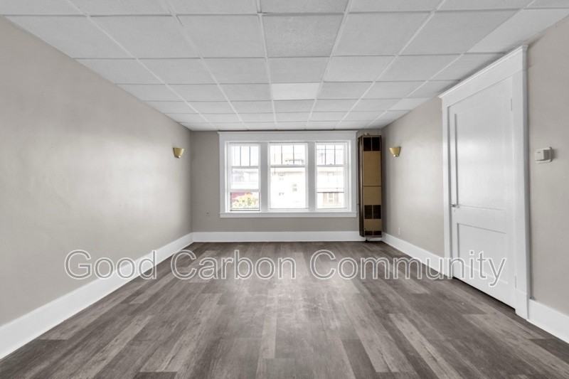 1247 Hertel Ave #3 - Photo 4 of 16