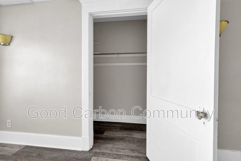 1247 Hertel Ave #3 - Photo 6 of 16