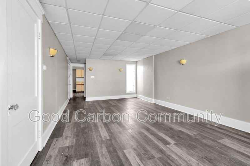 1247 Hertel Avenue #3