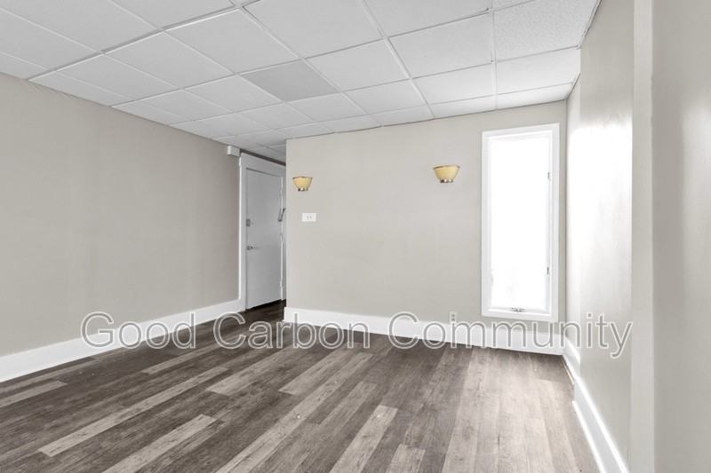 1247 Hertel Ave #3 - Photo 7 of 16