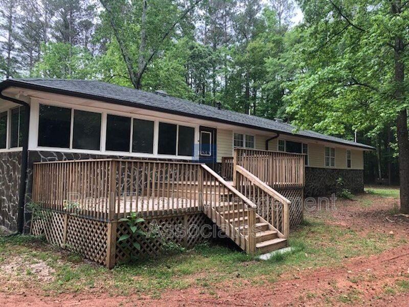 17025 Wildwood Road - Photo 2 of 12