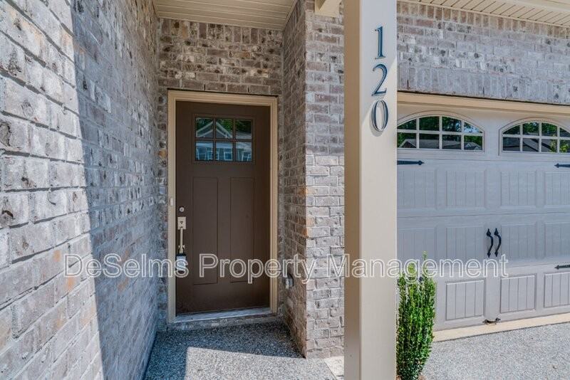 127 Auxley Ct - Photo 2 of 28