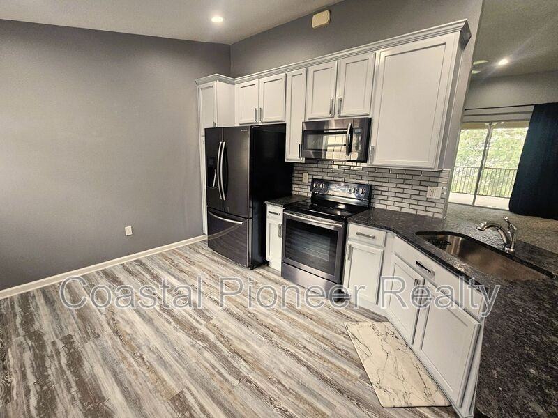 2035 River Turia Cir - Photo 7 of 32