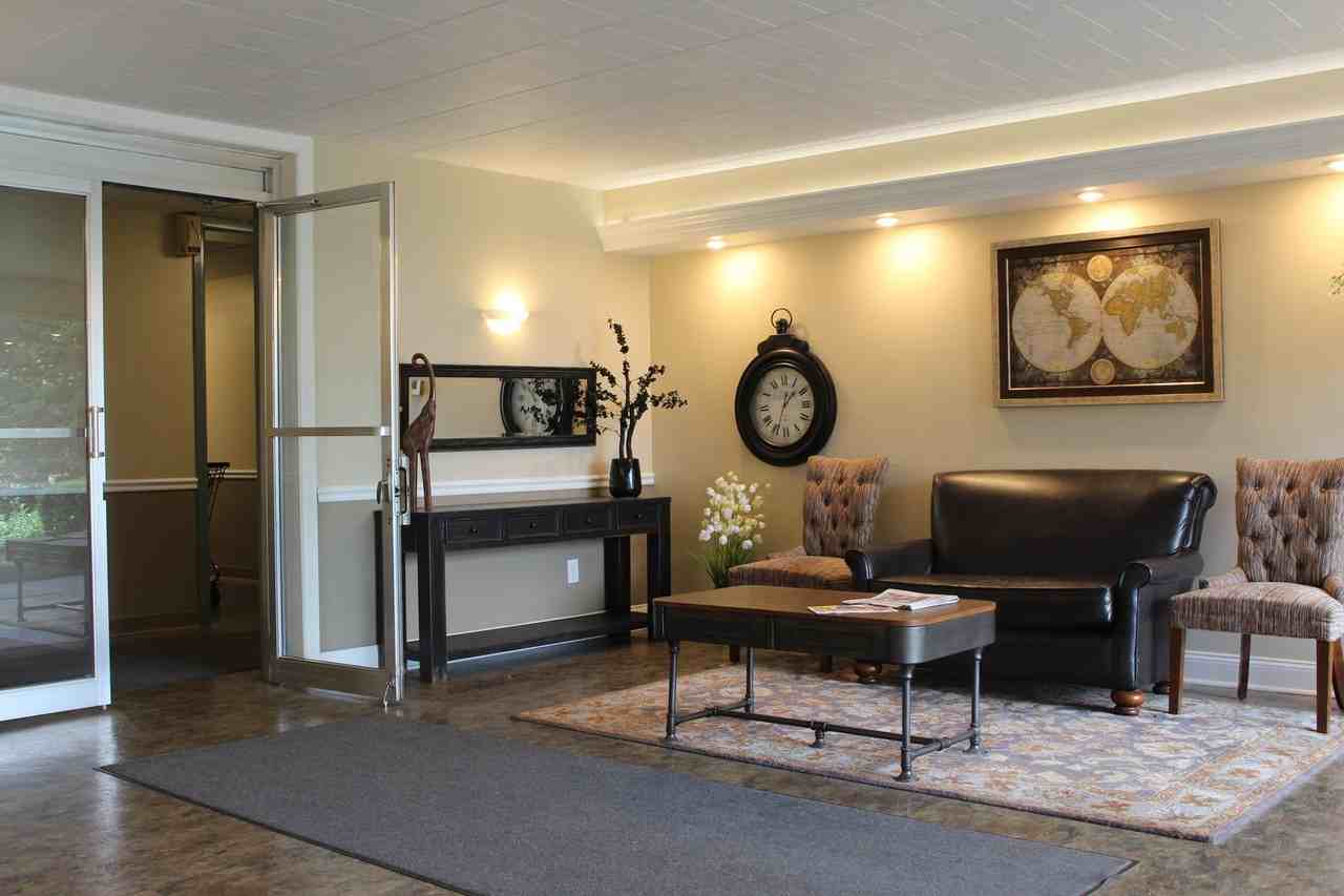 TIFF - Photo 7 of 20