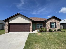 207 Magnolia Court - Photo 1 of 1