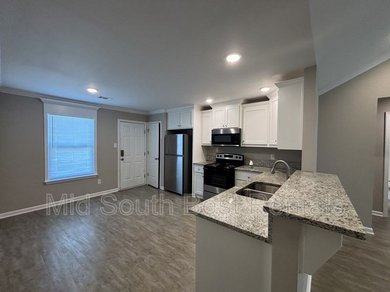 207 Magnolia Court - Photo 5 of 15