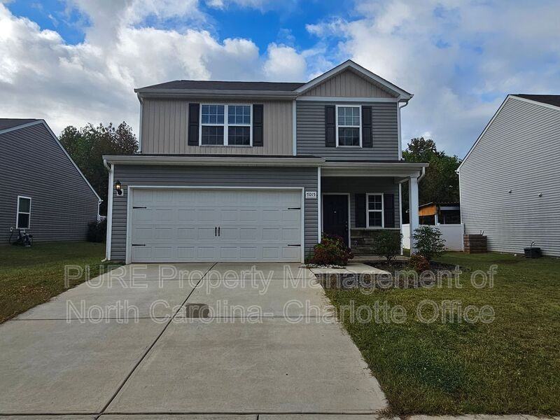 7015 Amberly Hills Rd - Photo 4 of 36