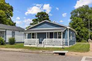 featured image of 3335 31st Pl N