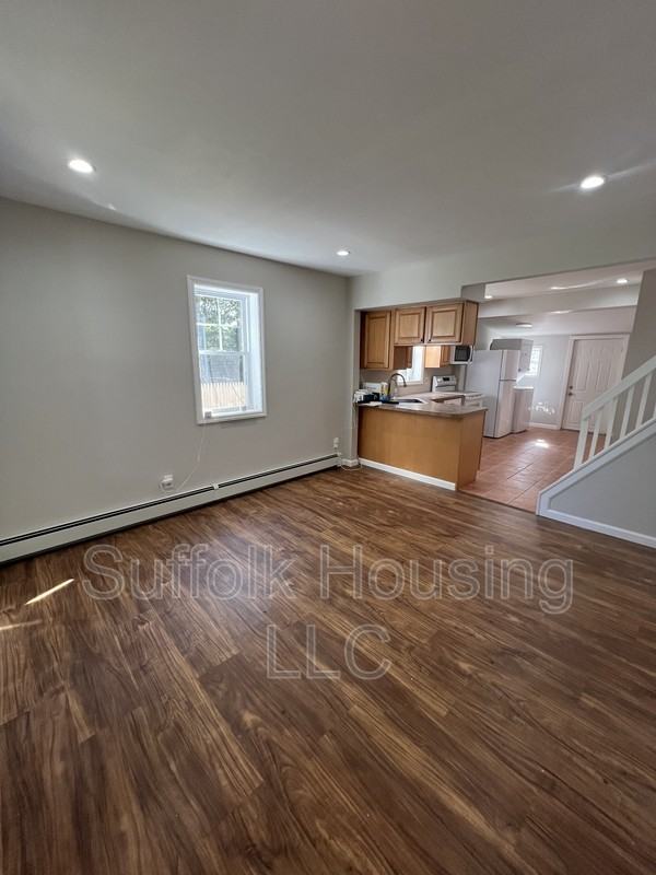 6 Broadway - Photo 3 of 21