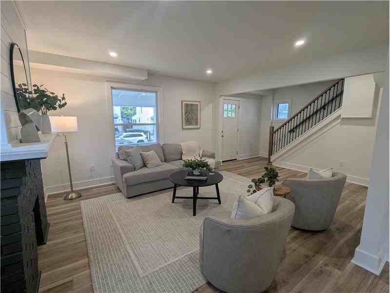 1961 Aberdeen Ave - Photo 2 of 10