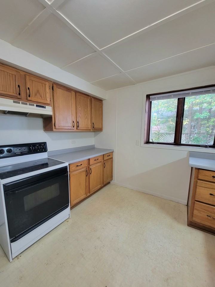 608 Galloway St - Photo 3 of 7