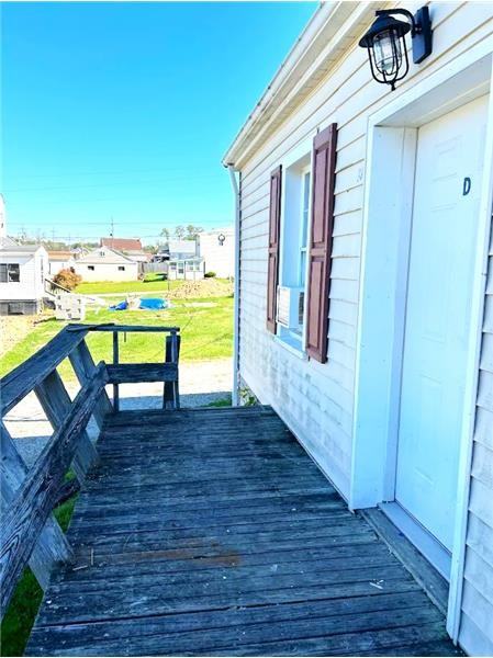 327 Rockdale Rd #D - Photo 3 of 10