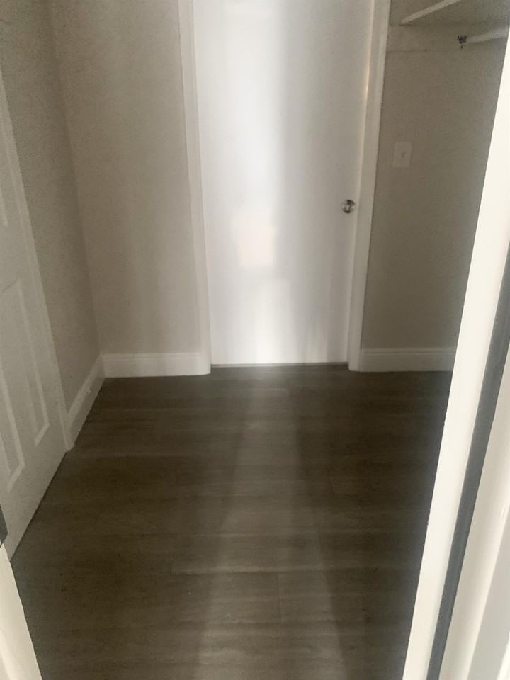 Tanglewood - 3212 SE 7th St - Photo 4 of 50