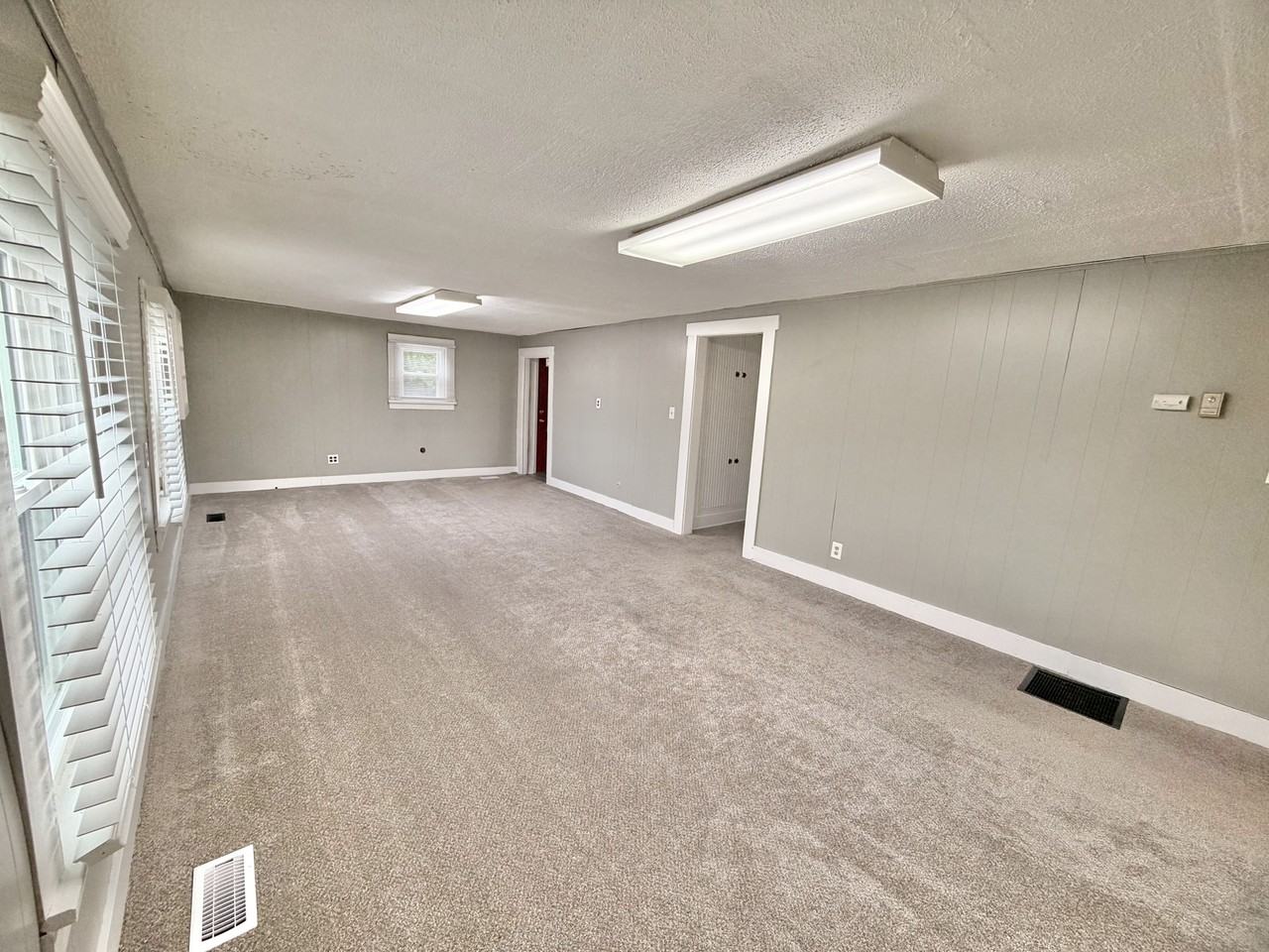 419 Spring Street - Photo 3 of 16