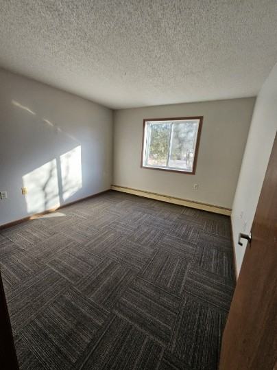 211 6th Street Southwest - Photo 4 of 8