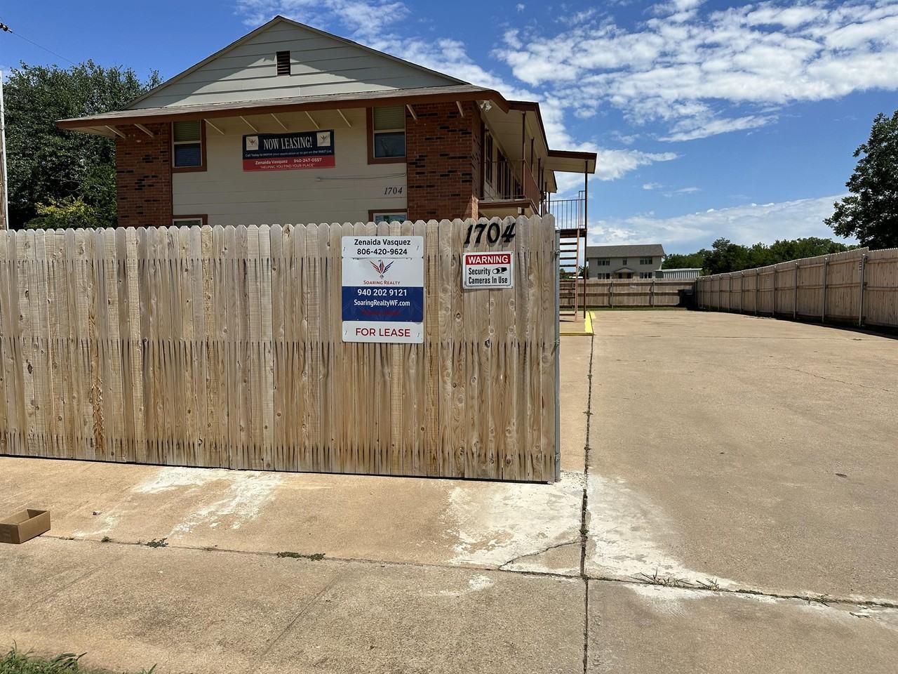 1704 Fairfax Avenue - Photo 7 of 8