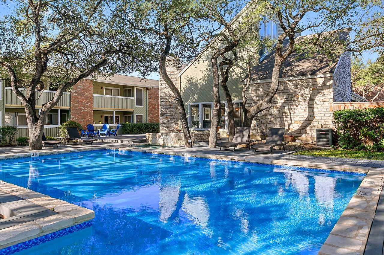 Woodstone - Photo 7 of 29