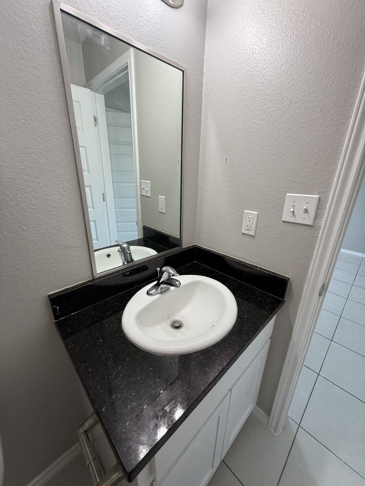 Rockport Oaks Garden - Photo 7 of 50