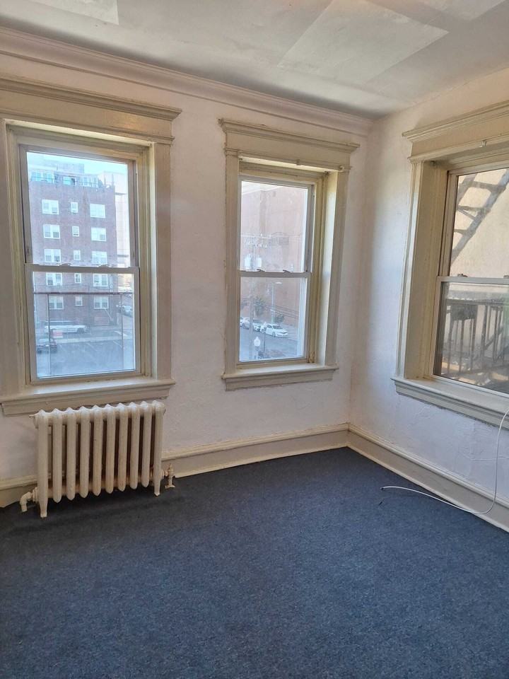 3 South Iowa Avenue - Photo 3 of 18