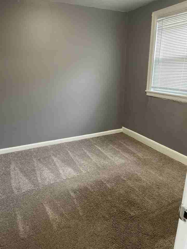 1102 Pine Street - Photo 6 of 23