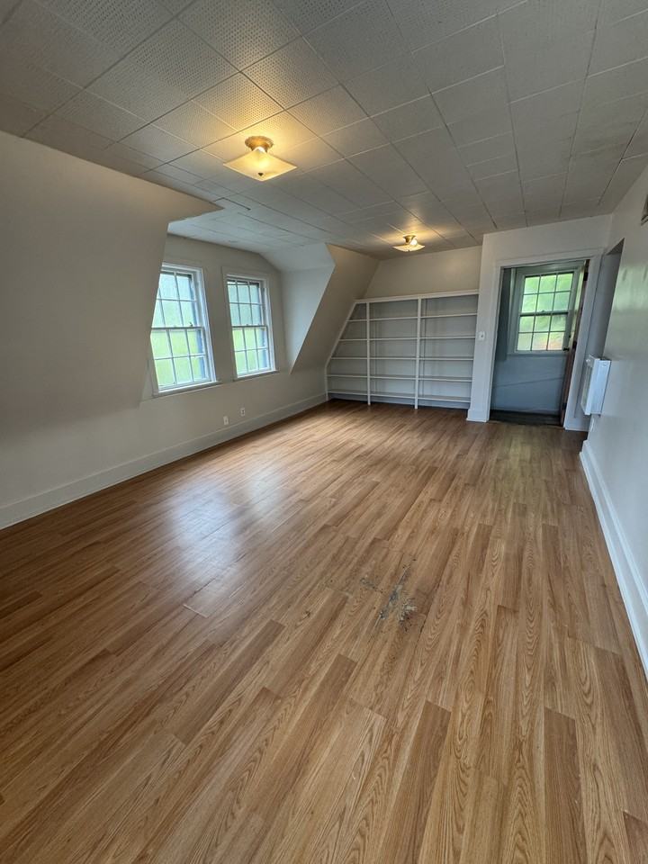 319A Union Street - Photo 2 of 6