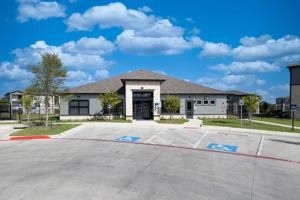 featured image of 5761 Highland Hills Dr