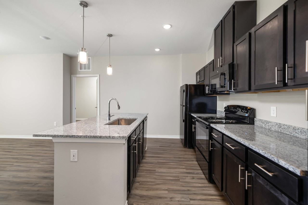 The Terrace at Highland Hills - Photo 5 of 37