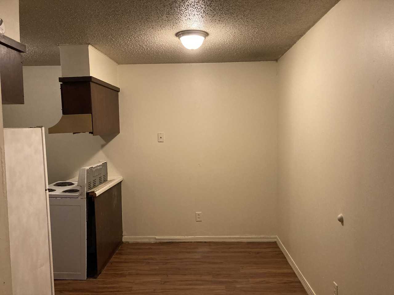 220 May Avenue - Photo 3 of 16