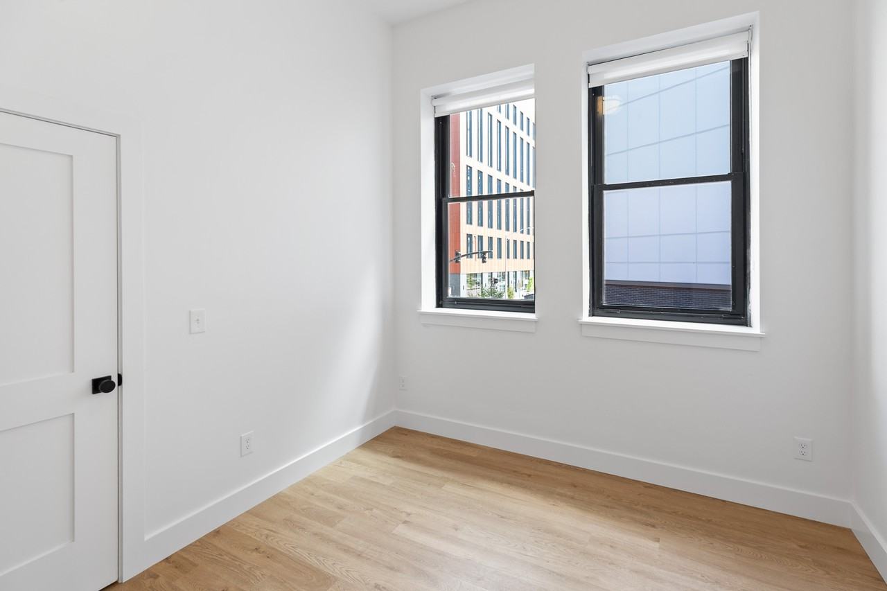 101 Richmond Street - Photo 7 of 50