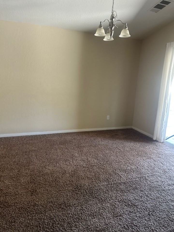 2517 Basque Hills Dr - Photo 4 of 12