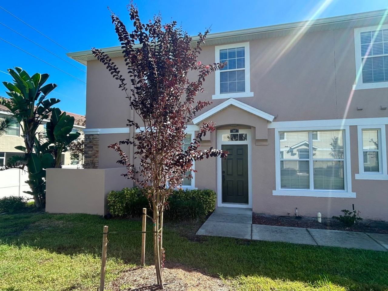 597 52nd Ave N - Photo 3 of 31