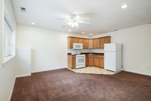 featured image of 3619 Helen St