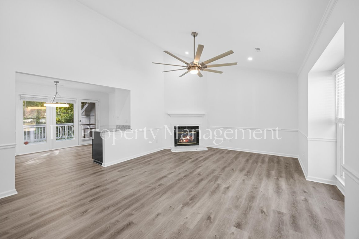 4705 Matt Drive - Photo 3 of 14