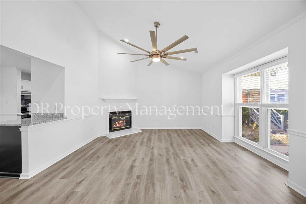 4705 Matt Drive - Photo 4 of 14