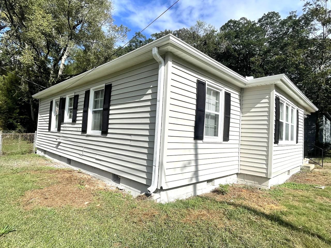 701 83rd Pl S - Photo 2 of 22