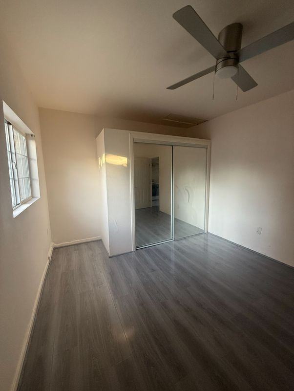 12318 Ferris Rd - Photo 2 of 10