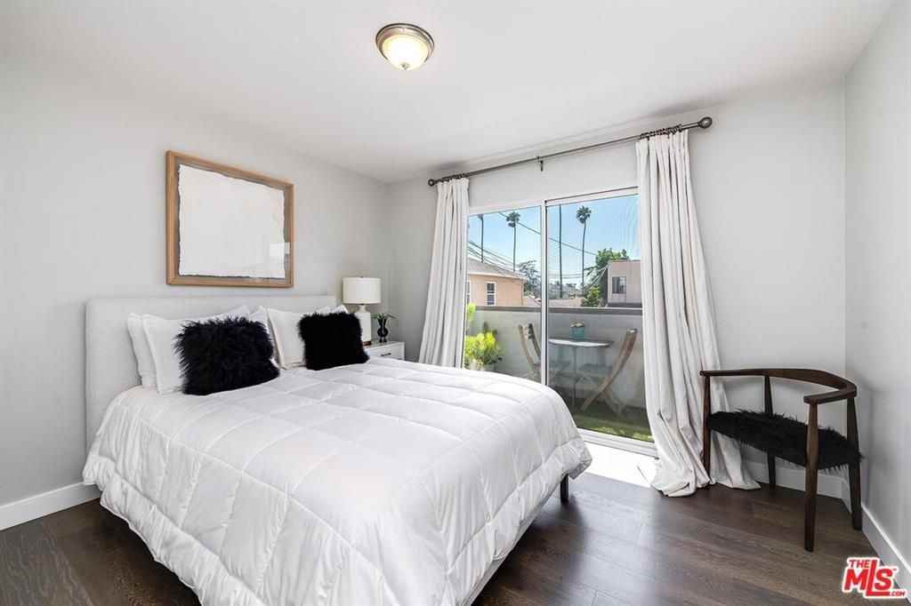 832 Euclid St ##104 - Photo 5 of 18