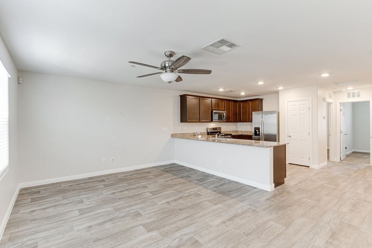 4641 Townwall St - Photo 3 of 24